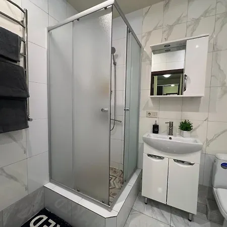 Vip Avalon чорновола 16-є *